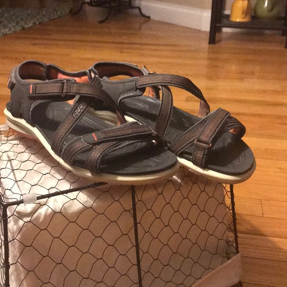ecco sandals size 41